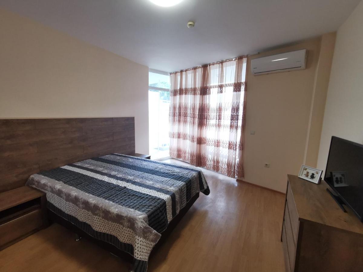 Къмпинг Градина - Апартамент С Две Спални В К-С Черноморска Звезда Apartment เชอร์โนโมเรทส์ ภายนอก รูปภาพ
